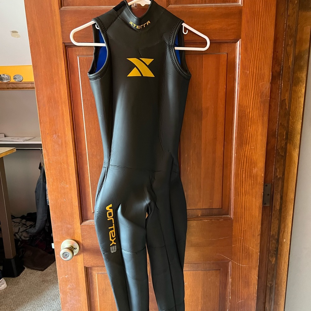 Xterra Wet Suit, womens small/medium